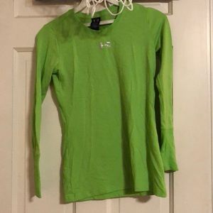 Girls long sleeve under armor shirt!